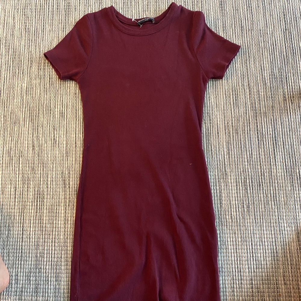 Bandy Melville maroon shirt dress/bodycon